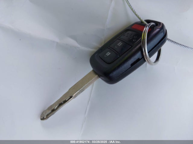 JHMGK5H50GX046238 Honda FIT LX