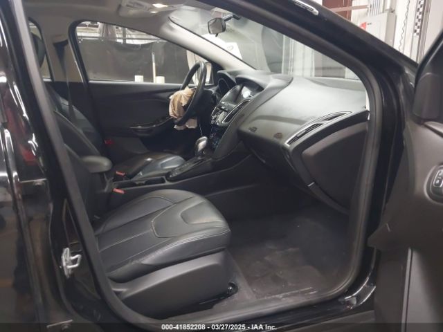 1FADP3N24HL272396 Ford Focus Titanium