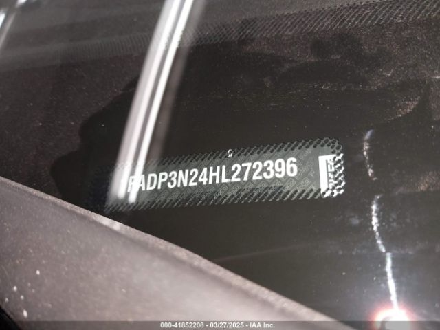 1FADP3N24HL272396 Ford Focus Titanium