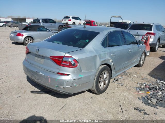 1VWAS7A3XGC033240 Volkswagen Passat 1.8t S