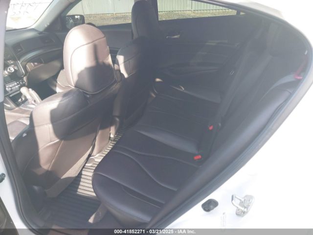 19UDE2F30KA000918 Acura Ilx Standard
