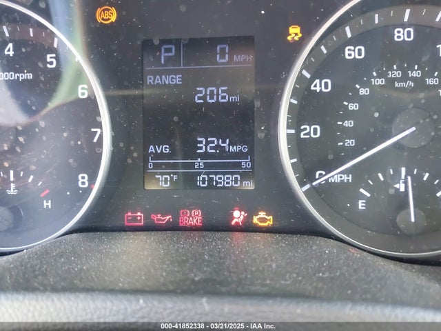5NPD84LF7HH052676 Hyundai ELANTRA SE