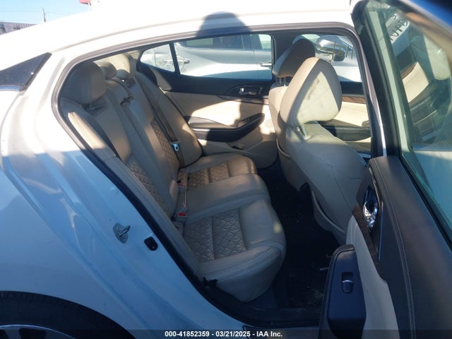 1N4AA6APXGC437163 Nissan Maxima 3.5 Platinum