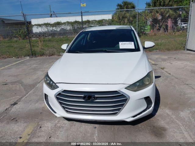 5NPD74LF1JH326236 Hyundai ELANTRA SE