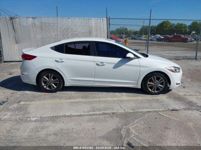 5NPD74LF1JH326236 Hyundai ELANTRA SE