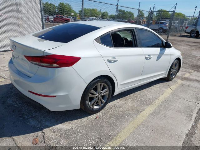 5NPD74LF1JH326236 Hyundai ELANTRA SE