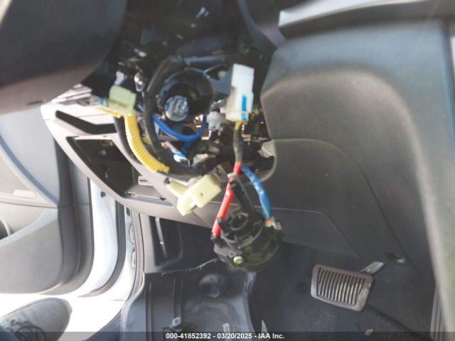 5NPD74LF1JH326236 Hyundai ELANTRA SE