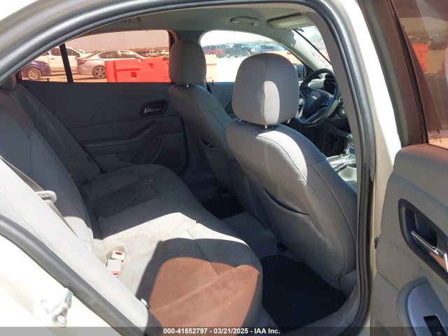 1G11A5SL7FF113559 Chevrolet Malibu 1fl