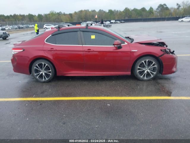 4T1B21HK2JU501752 Toyota Camry Hybrid Se