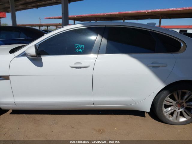 SAJBD4BV9HCY44515 Jaguar Xf 35t Premium