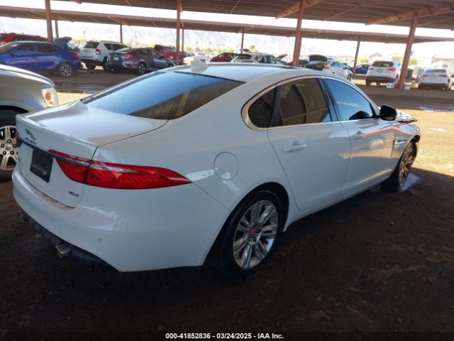 SAJBD4BV9HCY44515 Jaguar Xf 35t Premium