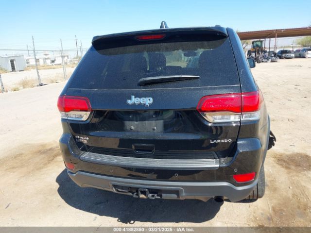 1C4RJFAG1NC138722 Jeep Grand Cherokee Wk Laredo E 4x4