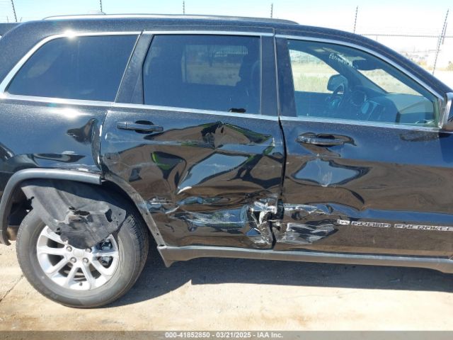 1C4RJFAG1NC138722 Jeep Grand Cherokee Wk Laredo E 4x4