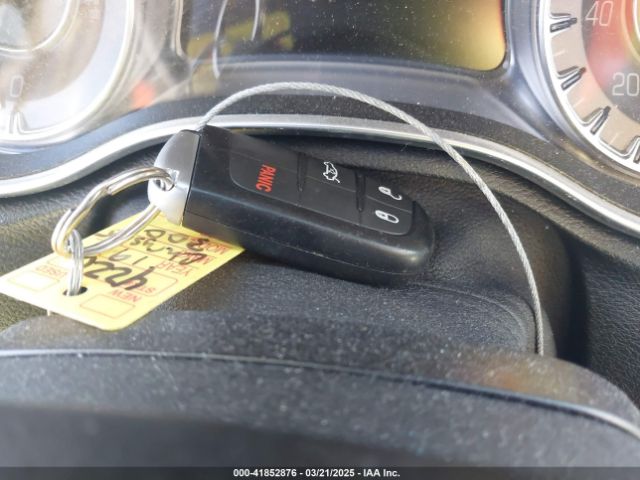2019 CHRYSLER 300 2C3CCAAG0KH564997 Photo 10