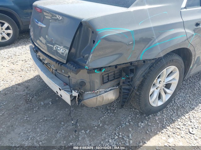 2C3CCAAG0KH564997 Chrysler 300 Touring