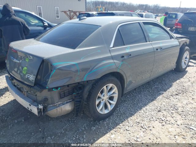 2019 CHRYSLER 300 2C3CCAAG0KH564997 Photo 3