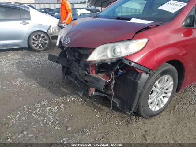 5TDYK3DCXES471676 Toyota Sienna Xle V6 8 Passenger