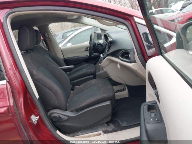 2C4RC1CG0LR237451 Chrysler Voyager Lx