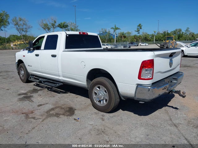 3C6UR4HJ3MG501081 RAM 2500 Tradesman  4x2 8' Box