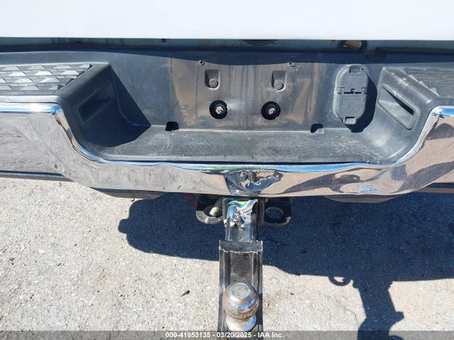 3C6UR4HJ3MG501081 RAM 2500 Tradesman  4x2 8' Box