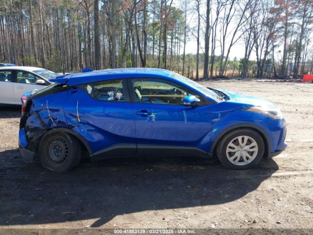 JTNKHMBXXL1092909 Toyota C-HR LE