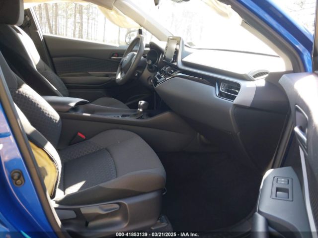 JTNKHMBXXL1092909 Toyota C-HR LE