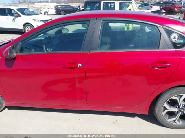 3KPF24AD8LE182202 KIA Forte Lxs