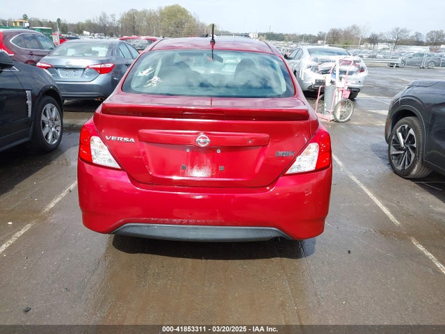 3N1CN7APXJL864743 Nissan Versa 1.6 S+