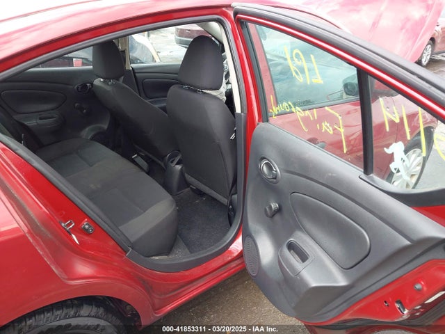 3N1CN7APXJL864743 Nissan Versa 1.6 S+