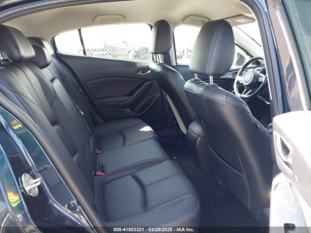 3MZBN1L7XHM119916 Mazda Mazda3 Touring