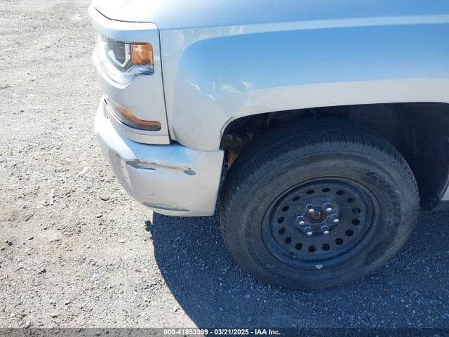 1GCVKREC9JZ335603 Chevrolet Silverado 1500 2lt