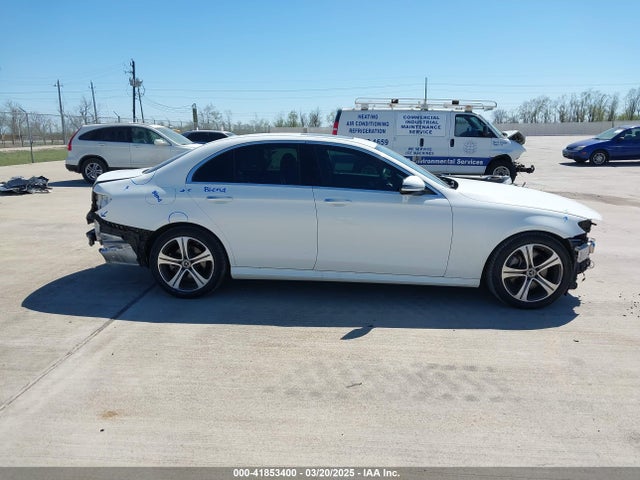 WDDZF4JB4JA364887 Mercedes-Benz E 300