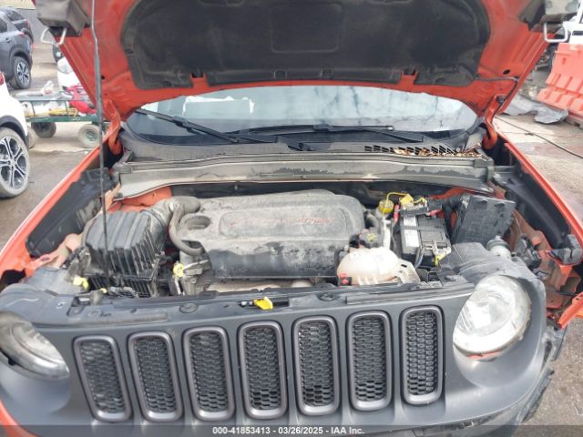 ZACCJBCT2FPB83237 Jeep Renegade Trailhawk