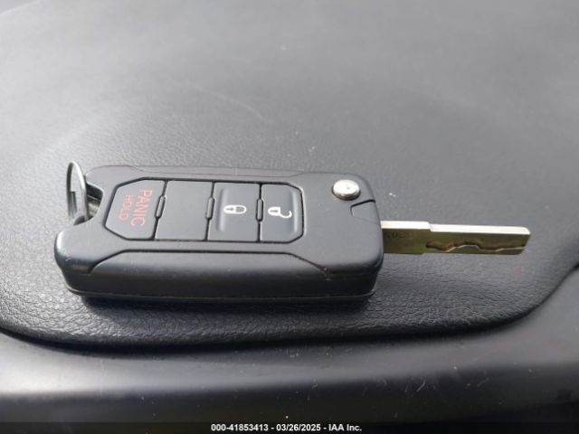 ZACCJBCT2FPB83237 Jeep Renegade Trailhawk