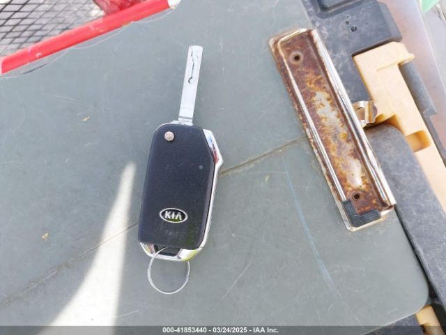 3KPF24AD1LE257404 KIA FORTE FE