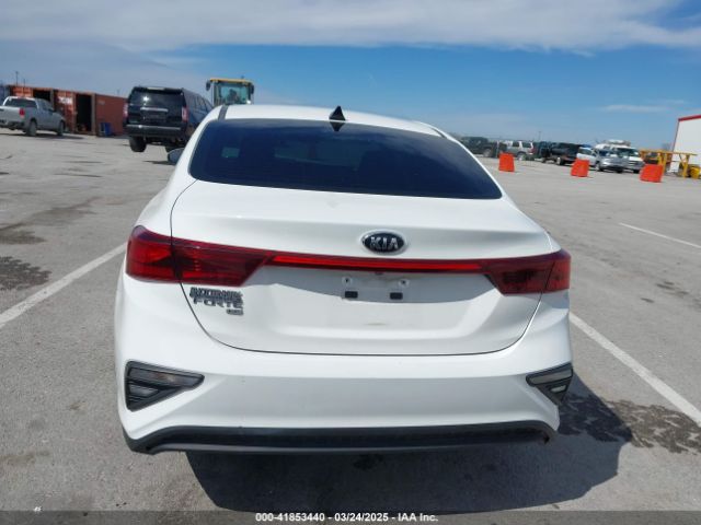 3KPF24AD1LE257404 KIA FORTE FE