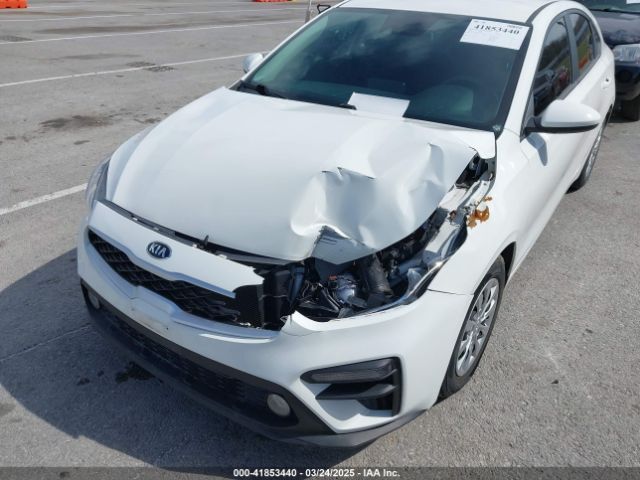 3KPF24AD1LE257404 KIA FORTE FE