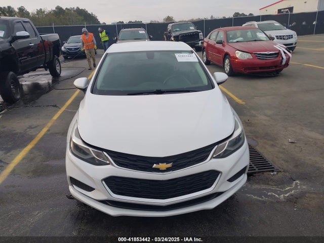 1G1BE5SMXJ7121160 Chevrolet Cruze Lt Auto