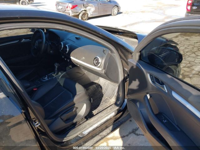 WAUBEGFF6K1017930 Audi A3 45 Premium