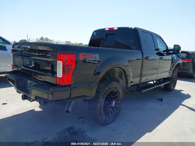 1FT7W2B6XKED90539 Ford F-250 Lariat