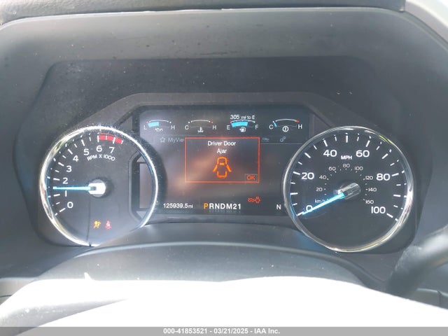 1FT7W2B6XKED90539 Ford F-250 Lariat
