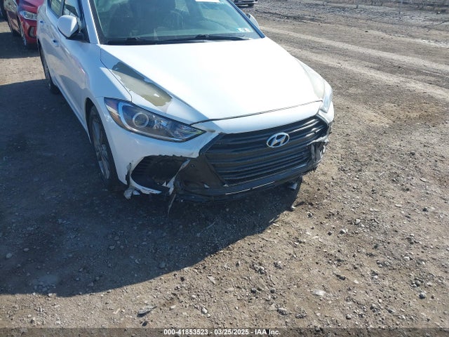 5NPD84LF3JH270507 Hyundai ELANTRA SEL