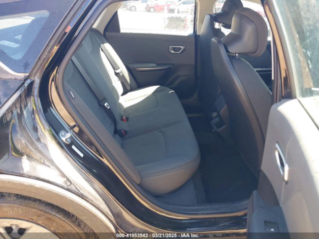 3KPFT4DE1SE047045 KIA K4 Lx