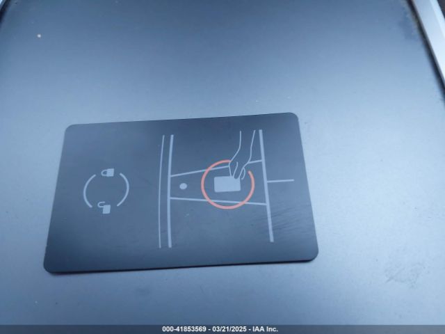2021 TESLA MODEL Y 5YJYGAEE6MF137864 Photo 10