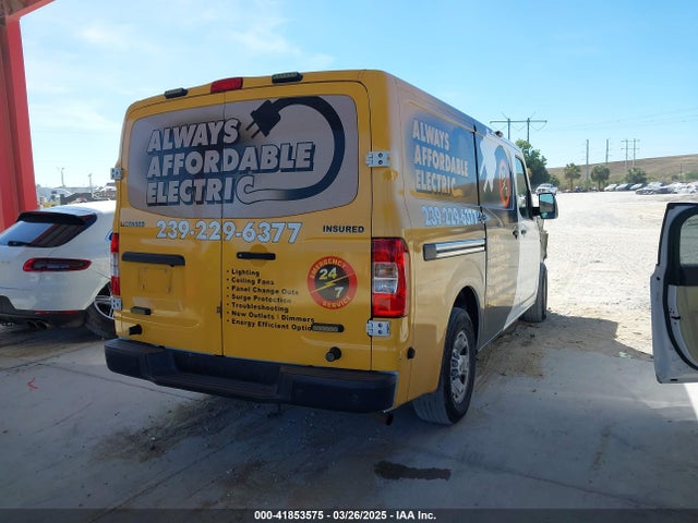 1N6BF0KM7HN808851 Nissan Nv Cargo Nv1500 Sv V6