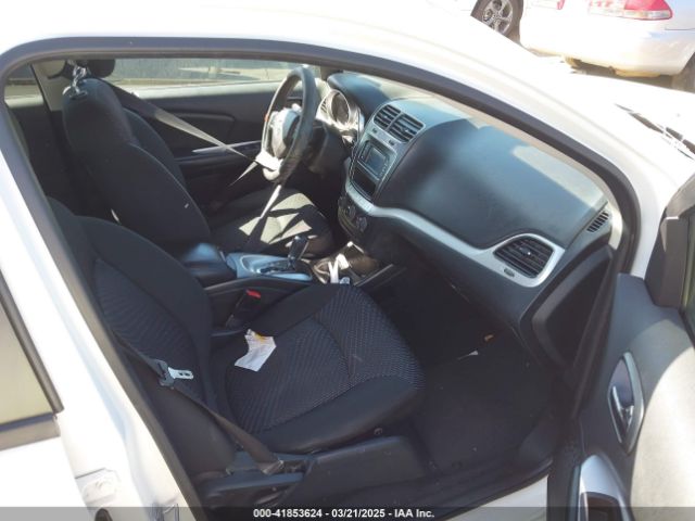 3C4PDCBB8KT794254 Dodge JOURNEY SE
