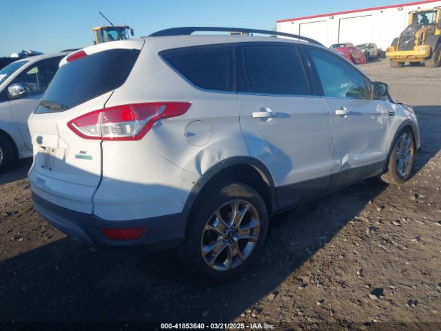 1FMCU0GX6GUA17596 Ford ESCAPE SE