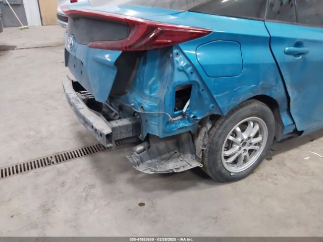 JTDKARFP1J3077412 Toyota Prius Prime Premium