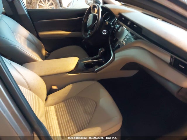 4T1B11HK8KU723894 Toyota CAMRY SE