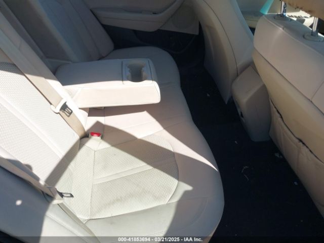 5NPE24AF1KH796242 Hyundai SONATA SE